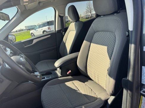 Used 2022 Ford Escape SE w/ Convenience Package image 12