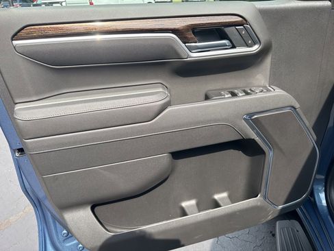 New 2026 GMC Sierra 1500 Elevation image 6