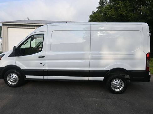 Used 2023 Ford Transit 250 Medium Roof AWD w/ Load Area Protection Package image 5
