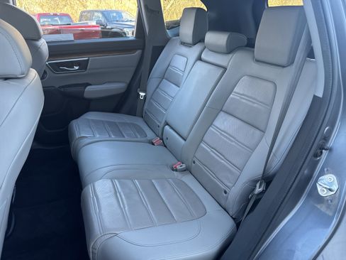 Used 2021 Honda CR-V Touring image 11