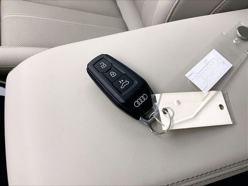 Certified 2025 Audi A5 2.0T Prestige image 11