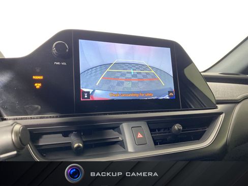 Used 2024 Lexus UX 250h AWD image 5