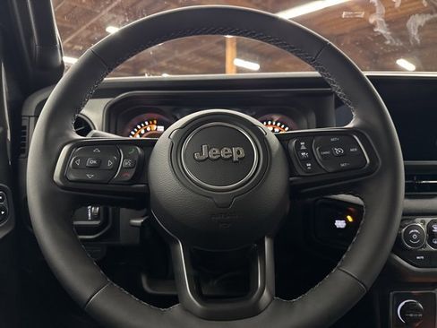 New 2025 Jeep Gladiator Sport image 16