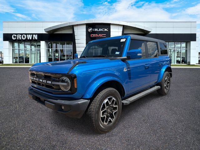 Used 2024 Ford Bronco Outer Banks AWD/4WD image 1