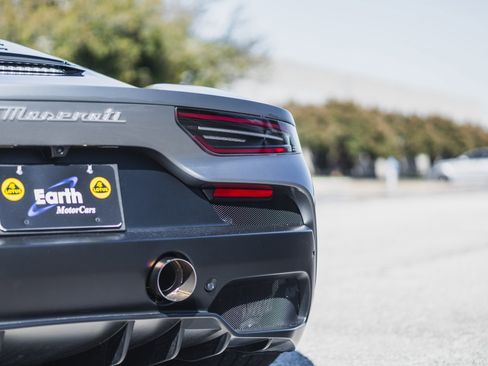 Used 2022 Maserati MC20 Coupe image 16