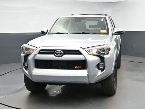 Used 2021 Toyota 4Runner SR5 Premium w/ Moonroof Package AWD/4WD image 3