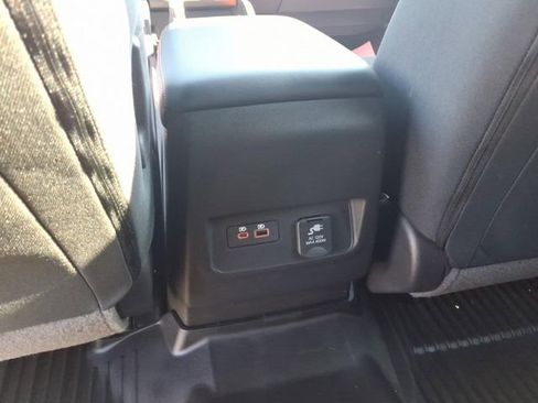 Used 2024 Nissan Frontier PRO-4X w/ Pro Convenience Package AWD/4WD image 9