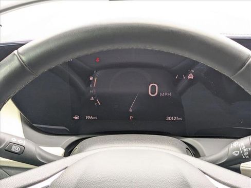 Used 2024 Buick Encore GX Sport Touring image 11