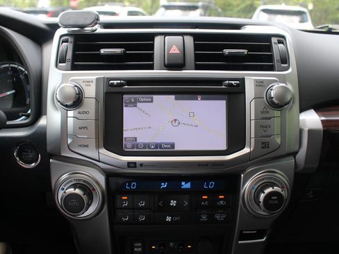 Used 2019 Toyota 4Runner Limited AWD/4WD image 28
