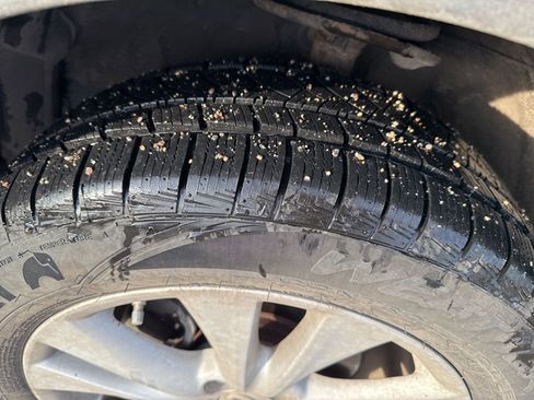 Used 2013 Toyota RAV4 Limited image 8