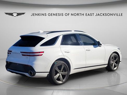 Used 2025 Genesis GV70 2.5T w/ Sport Prestige Package AWD/4WD image 3