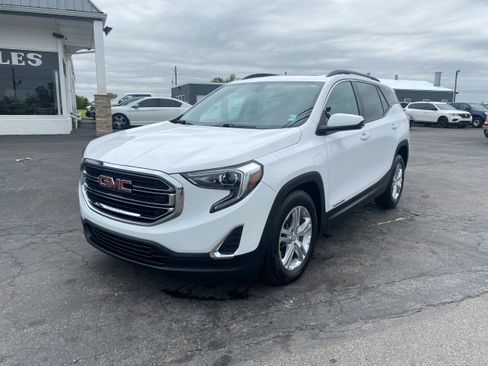 Used 2018 GMC Terrain SLE w/ Driver Convenience Package FWD image 1