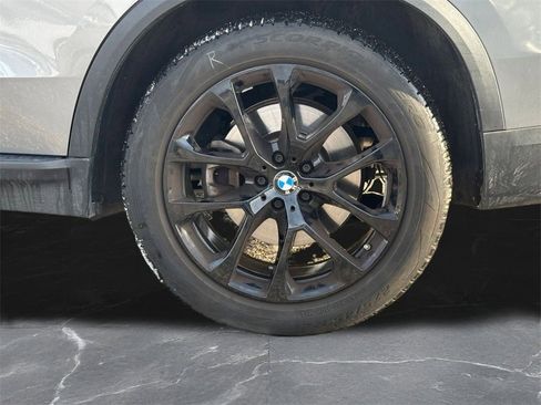 Used 2024 BMW X5 xDrive40i w/ Premium Package image 37