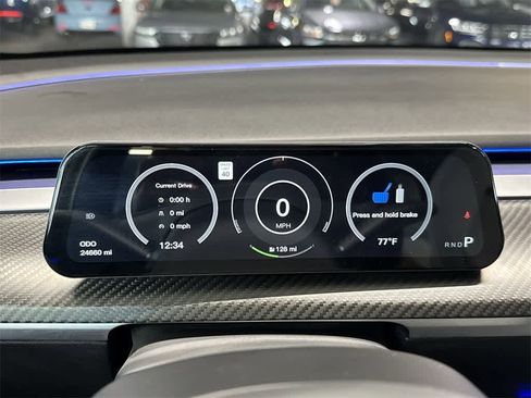 Used 2022 Tesla Model Y Long Range image 16