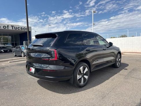 New 2025 Volvo EX90 Plus image 4