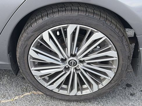 Used 2023 Nissan Altima 2.5 SL FWD image 9