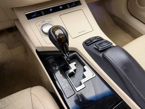 Used 2015 Lexus ES 350 w/ Luxury Package FWD image 27