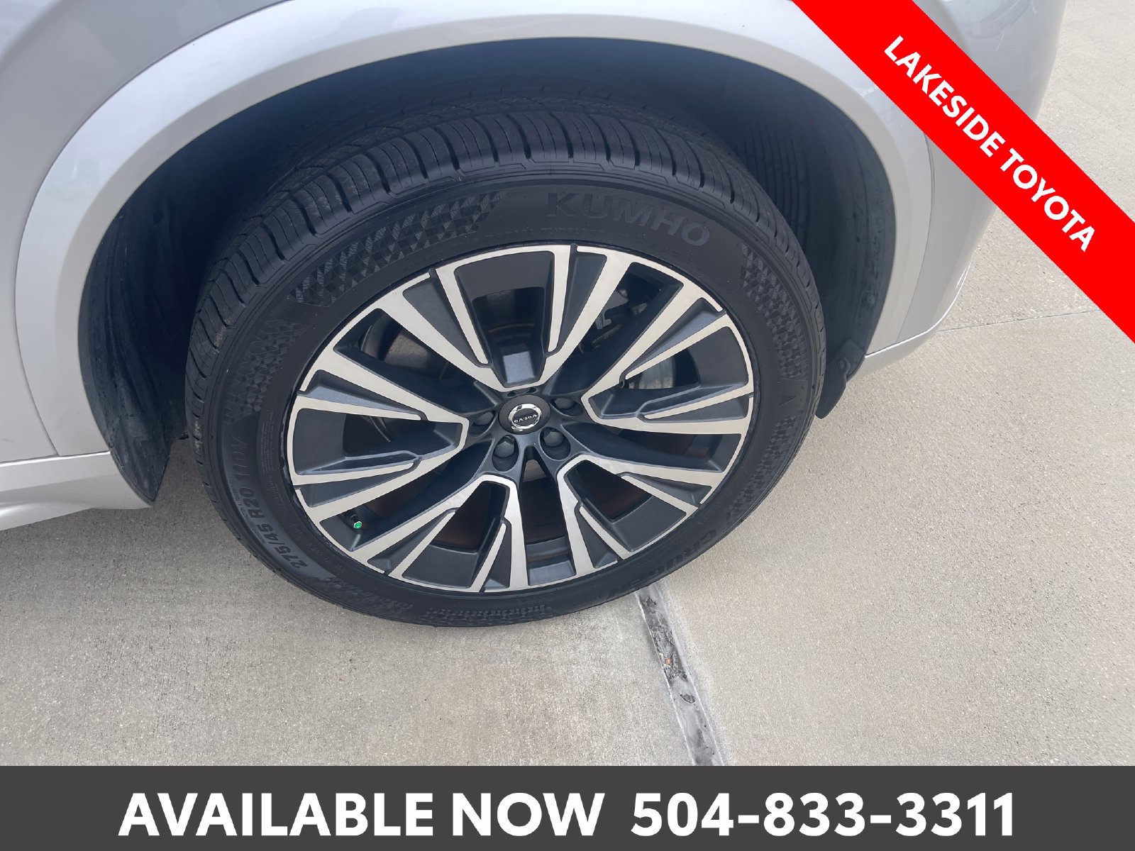 Used 2022 Volvo XC90 T5 Momentum w/ Protection Package Premier FWD image 10