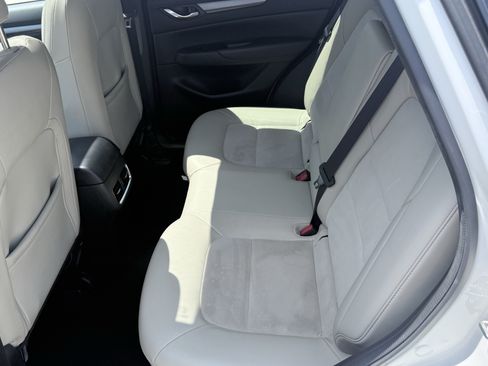 Used 2018 MAZDA CX-5 Touring w/ Preferred Equipment Package FWD image 29