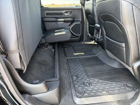 Used 2023 RAM 1500 Laramie AWD/4WD image 16