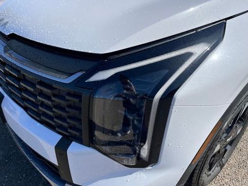 New 2026 Kia Sportage LX FWD image 13