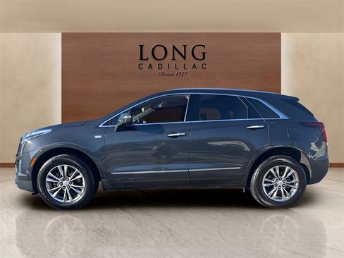 Used 2023 Cadillac XT5 Premium Luxury w/ Technology Package image 2