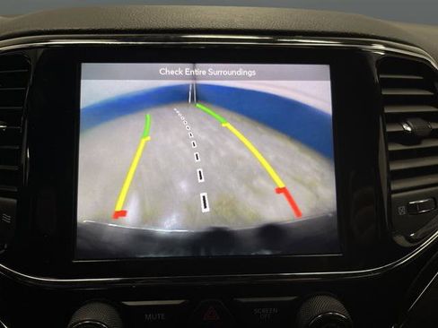 Used 2019 Jeep Grand Cherokee Limited w/ Trailer Tow Group IV image 11