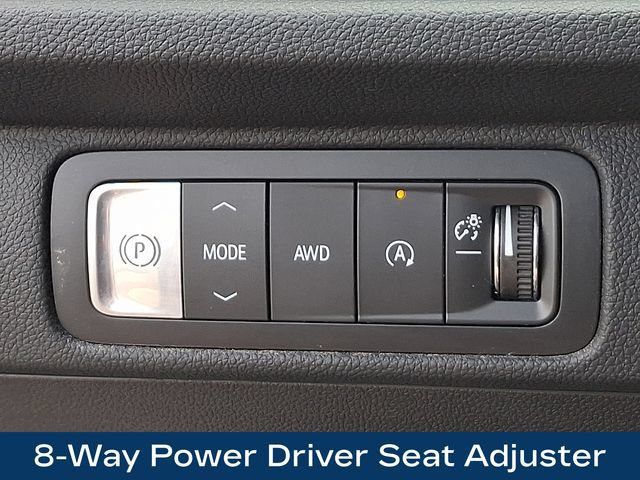 Used 2026 Chevrolet Traverse RS AWD/4WD image 9
