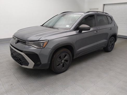 Used 2025 Volkswagen Taos S FWD image 2