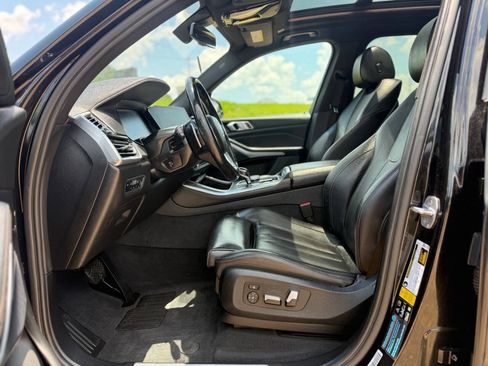 Used 2019 BMW X5 xDrive40i w/ Convenience Package AWD/4WD image 11