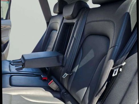 Used 2017 Audi Q5 2.0T Premium Plus w/ Technology Package image 26