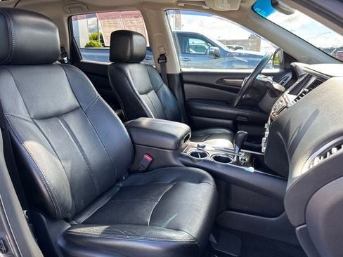 Used 2014 Nissan Pathfinder Platinum w/ Platinum Premium Package AWD/4WD image 33