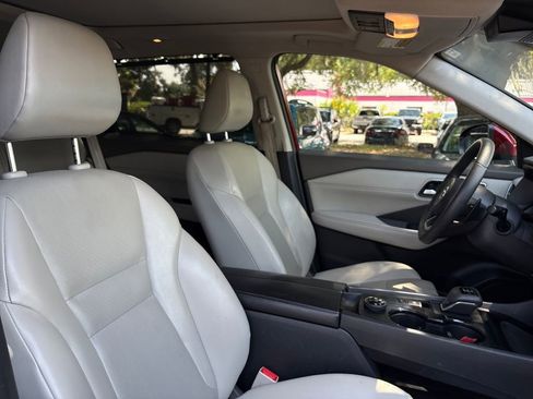 Used 2021 Nissan Rogue SV w/ Premium Package AWD/4WD image 27