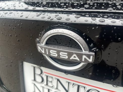 Used 2026 Nissan Kicks SR FWD image 41