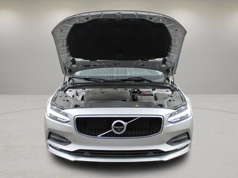 Used 2018 Volvo S90 T6 Momentum w/ Convenience Package AWD/4WD image 44