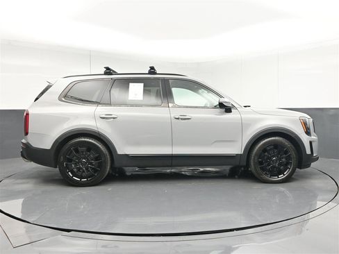 Used 2021 Kia Telluride SX w/ SX Prestige Package AWD/4WD image 4