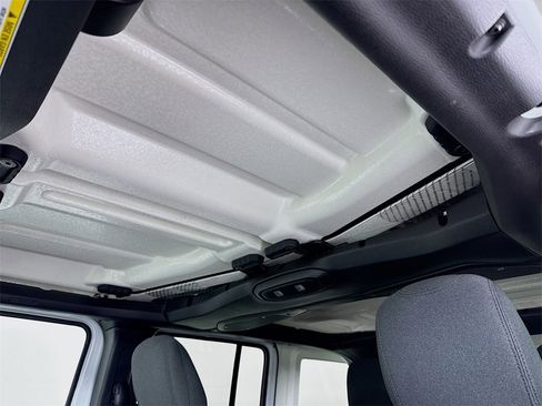 Used 2024 Jeep Wrangler Sport S image 20