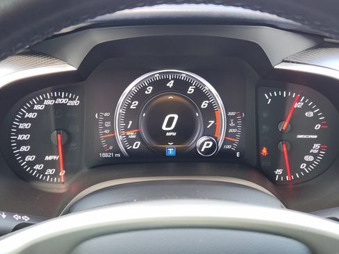 Used 2016 Chevrolet Corvette Z06 w/ 3LZ Preferred Equipment Group RWD image 23