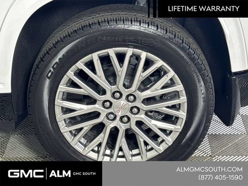 New 2026 GMC Acadia Denali w/ Super Cruise Package FWD image 22