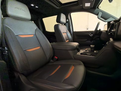 Used 2024 GMC Sierra 1500 AT4 w/ Technology Package AWD/4WD image 30