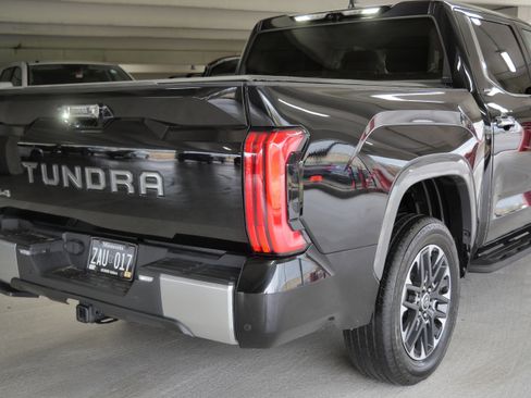 Used 2024 Toyota Tundra Limited AWD/4WD image 17