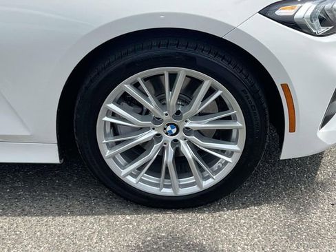 Used 2023 BMW 330i xDrive Sedan AWD/4WD image 8