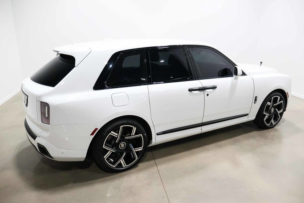 Used 2025 Rolls-Royce Cullinan Black Badge AWD/4WD image 91