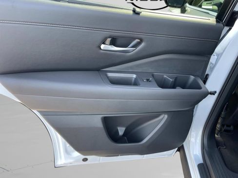 New 2026 Nissan Pathfinder SL AWD/4WD image 14