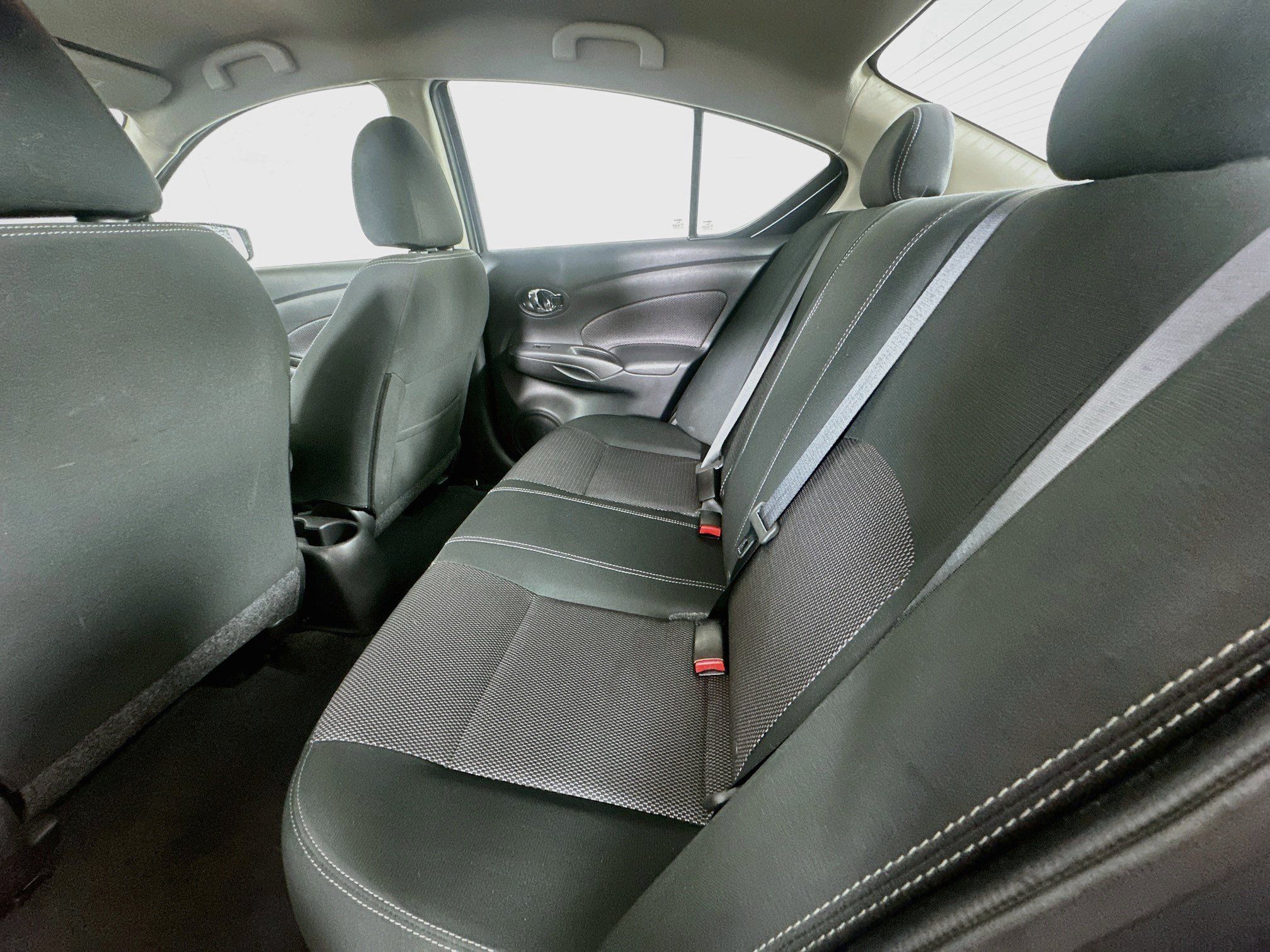 Used 2018 Nissan Versa SV FWD image 26