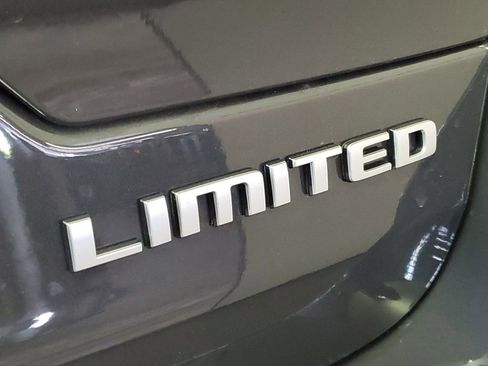 New 2025 Jeep Grand Cherokee Limited image 7