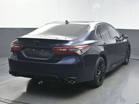 Used 2021 Toyota Camry XSE image 7