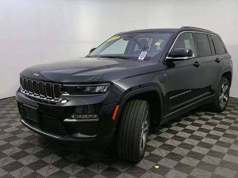 Used 2023 Jeep Grand Cherokee 4WD 4xe image 5