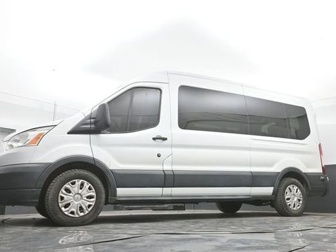 Used 2016 Ford Transit 350 XLT image 39
