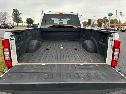 Used 2022 Ford F350 XLT image 14